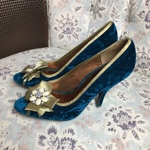 Poetic Justice Velvet teal beaded heels